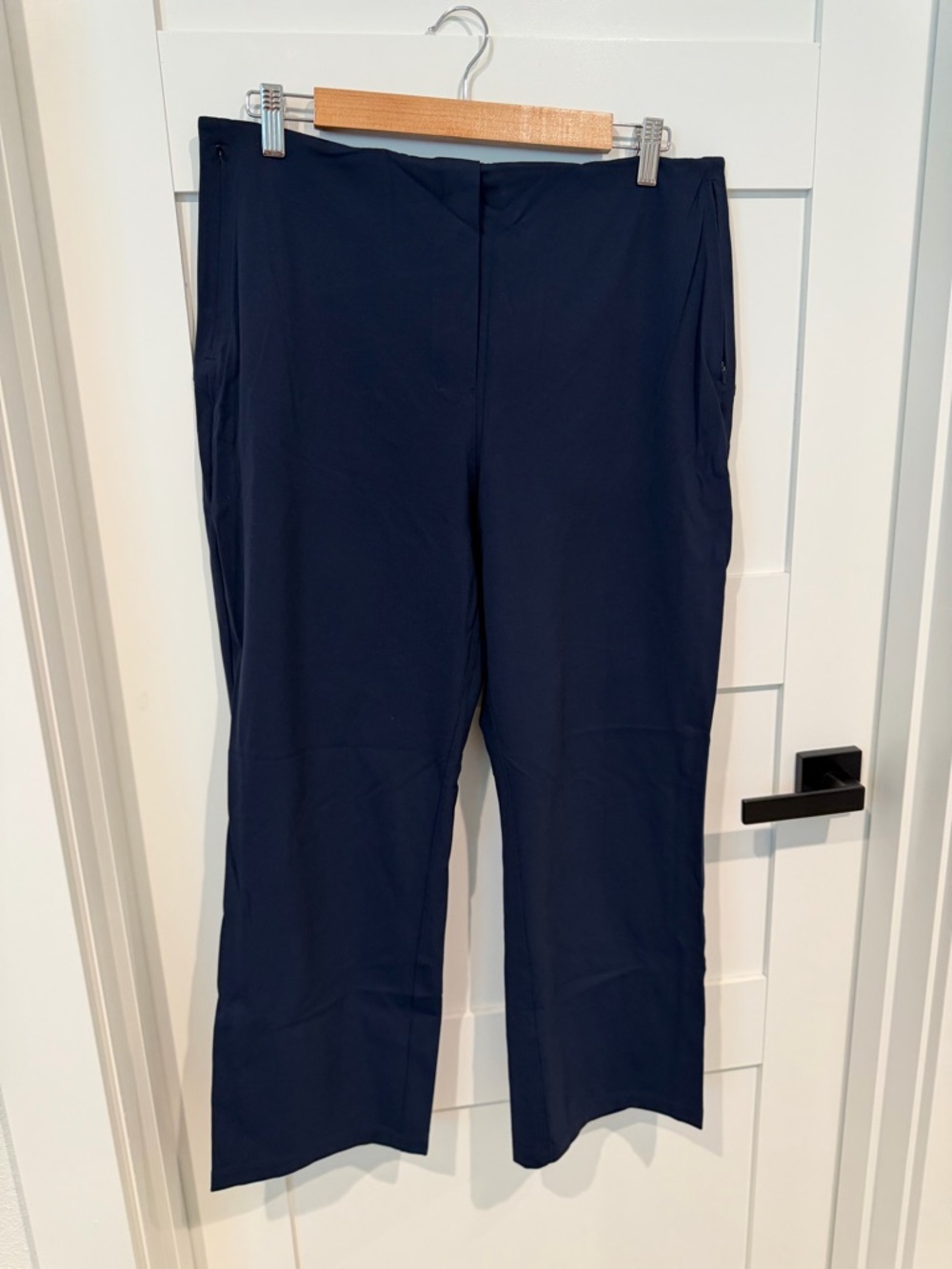 Lululemon Smooth Fit Pull-On Cropped Pant - Navy | Size 14